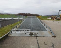 Maschine: MODEL K 9 to Laderampe