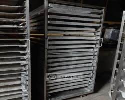 Maschine:   Bäckereiwagen