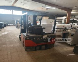 Maschine: TOYOTA 7FBEF15 Stapler