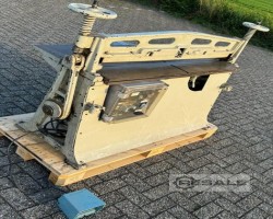 Maschine: KRAUSE creasing machine Weiterverarbeitungsmaschinen