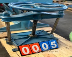 Maschine:   Buchpressen
