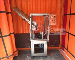 Maschine: ITALIEN  Kapselaufsetzer