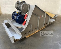 Maschine: JOST FUF 800/ - 150 x 2500 Schwingförderrinne