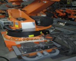 Maschine: KUKA Roboter KR 200comp Serie Industrieroboter