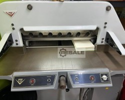 Maschine: CTZ 82 Papierschneider