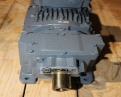 Maschine: SIEMENS 2KJ3102-1DE22-2AP1-Z FDU1705/2 Getriebemotor