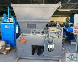 Maschine:  GT-5023  1-Wellen-Abreißer