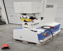 Maschine: MUBEA KLH 500 Lochstanzen