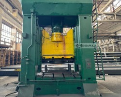 Maschine: ERFURT PKZe 800 Mechanische Entgratpresse