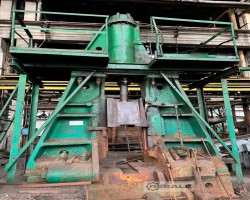 Maschine: STANKO M212  RAM 2000kg Druckluft-Dampfschmiedehammer mit doppeltwirkendem Bogentyp