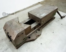 Maschine:   Maschinenschraubstöcke