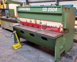 Maschine: GRANDINI CO 2500 x 4 mm CNC Tafelscheren (hydraulisch)