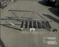 Maschine:   Stahl-Treppen