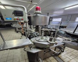 Maschine: KRONES Universella Etikettiermaschine