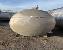 Maschine:  horizontal Edelstahlbehälter