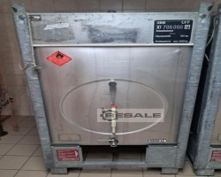 Maschine:  1000 L Transporttanks