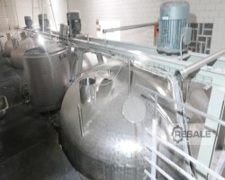 Maschine: U. 55.000 Liter Mixer Milchtank