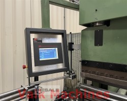Maschine: DARLEY EHP110 31/25 CNC Abkantpressen