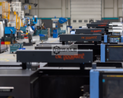 Maschine: CNC DOORMATIC CDDS3000 Doppeltüröffner - für CNC Maschinen mit zwei Türen