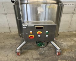 Maschine: NOORDEN Inhalt 500 Liter Edelstahlbehälter
