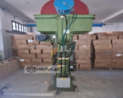 Maschine: DELLAVIA Livorno 125 mm Spindelpressen