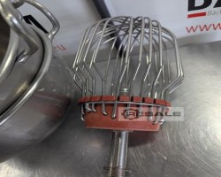 Maschine:   Rund Kessel mit Schneebesen