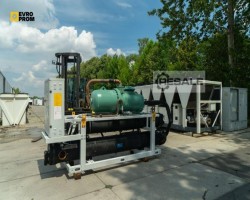 Maschine: CLIMAVENETA FOCS2 W H CA E 1601 Chiller