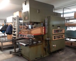 Maschine: CAVENAGHI RIDOLFI C-frame 30 ton Hydraulic C Hydraulische Zweiständerpressen