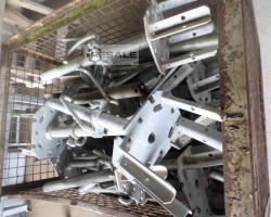 Maschine: DOKA  Vierwegkopfspindel verzinkt