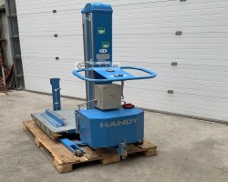Maschine: HANDY 1250E Hubtisch