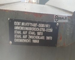 Maschine:   Werkzeughalter Prismenauflage Spannblock