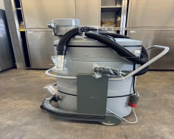 Maschine: NILFISK GB 726 Vakuumsauger