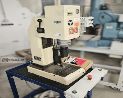 Maschine: YOSHIKAWA US-66 Drück-Nietmaschinen