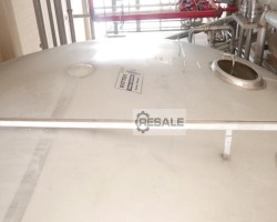 Maschine:  60.000 Liter  Edelstahltanks und Behälter