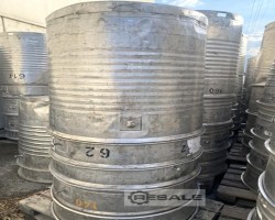 Maschine:   Traubenstanden aus Edelstahl 680 Liter