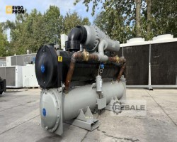 Maschine: CARRIER 30XW 0452B0006 Chiller