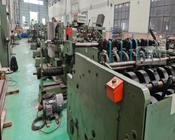 Maschine: WINDMOELLER + HOELSCHER AD 2360/16 Ventilsack-Bodenleger