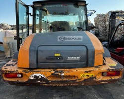 Maschine: CASE 321E Radlader