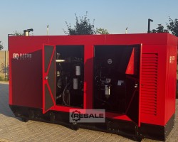 Maschine: HYUNDAI 305 kVA / 244 kW Dieselgeneratoren