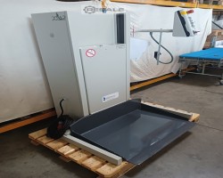 Maschine: POLAR LW 450-2 Stapelheber