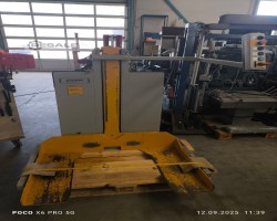 Maschine: KNORR Stapelheber SL - 3 Rütteltisch