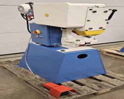 Maschine: MUBEA KL 30 Lochstanzen
