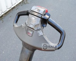 Maschine: BT Staxio Doppelstock Ameise