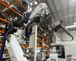 Maschine: ABB IRB 6700 Industrieroboter