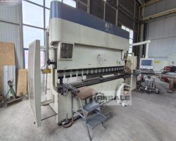 Maschine: JORDI PHE-30180 CNC Abkantpressen