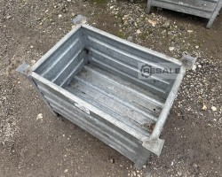 Maschine:   St. Eisenkisten 80 x 50 x 50 cm verzinkt