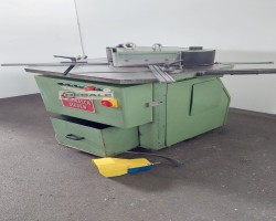 Maschine: INDUMASCH V 254 Ausklinkmaschinen