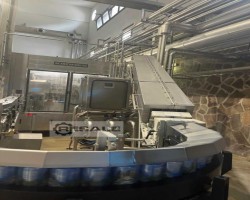 Maschine: KRONES Mecafill can filler blocked with Ferrum can seamer