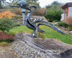 Maschine: SIEGHARTSLEITNER Pelikan Skulptur aus Metall