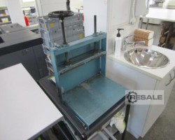 Maschine:   BLOCKLEIMPRESSE